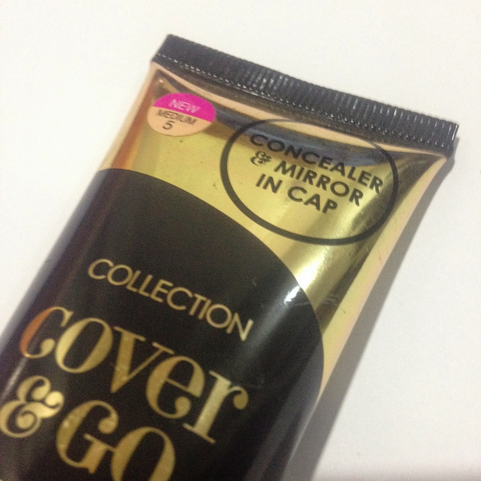 Collection Cover & Go Foundation and Concealer Review IzzaGlinoFull